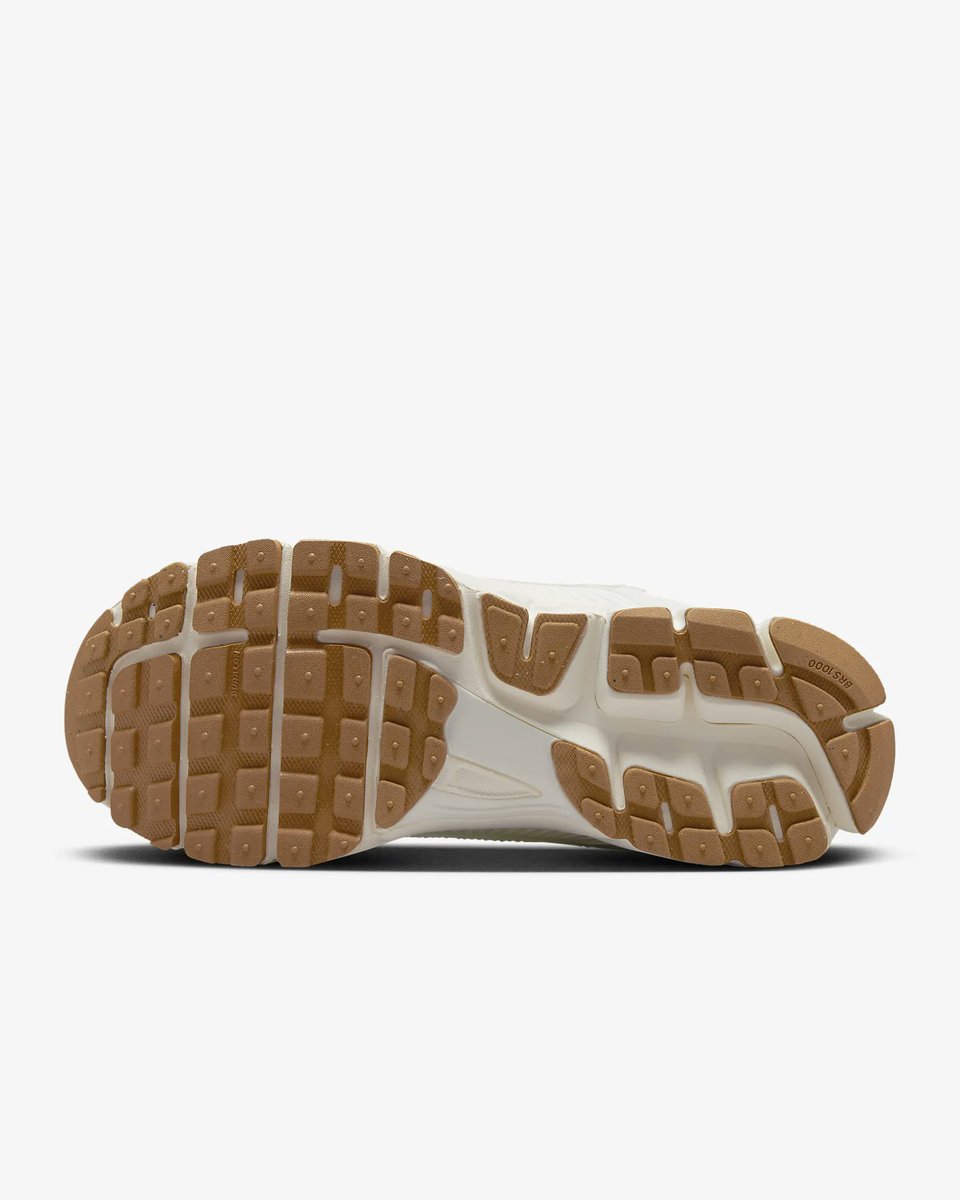 snkr_twitr's tweet photo. AD: LIVE via Nike US
WMNS Nike Zoom Vomero 5 'Sail'

Shop -> https://t.co/4GzT5lzxpd https://t.co/ZWHV2EIuJP