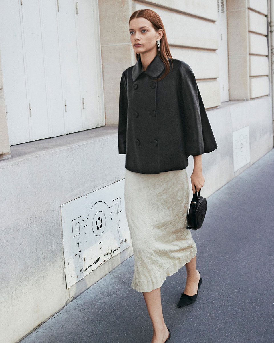 Now Live: Spring Sale

#AltuzarraSS24
altuzarra.com