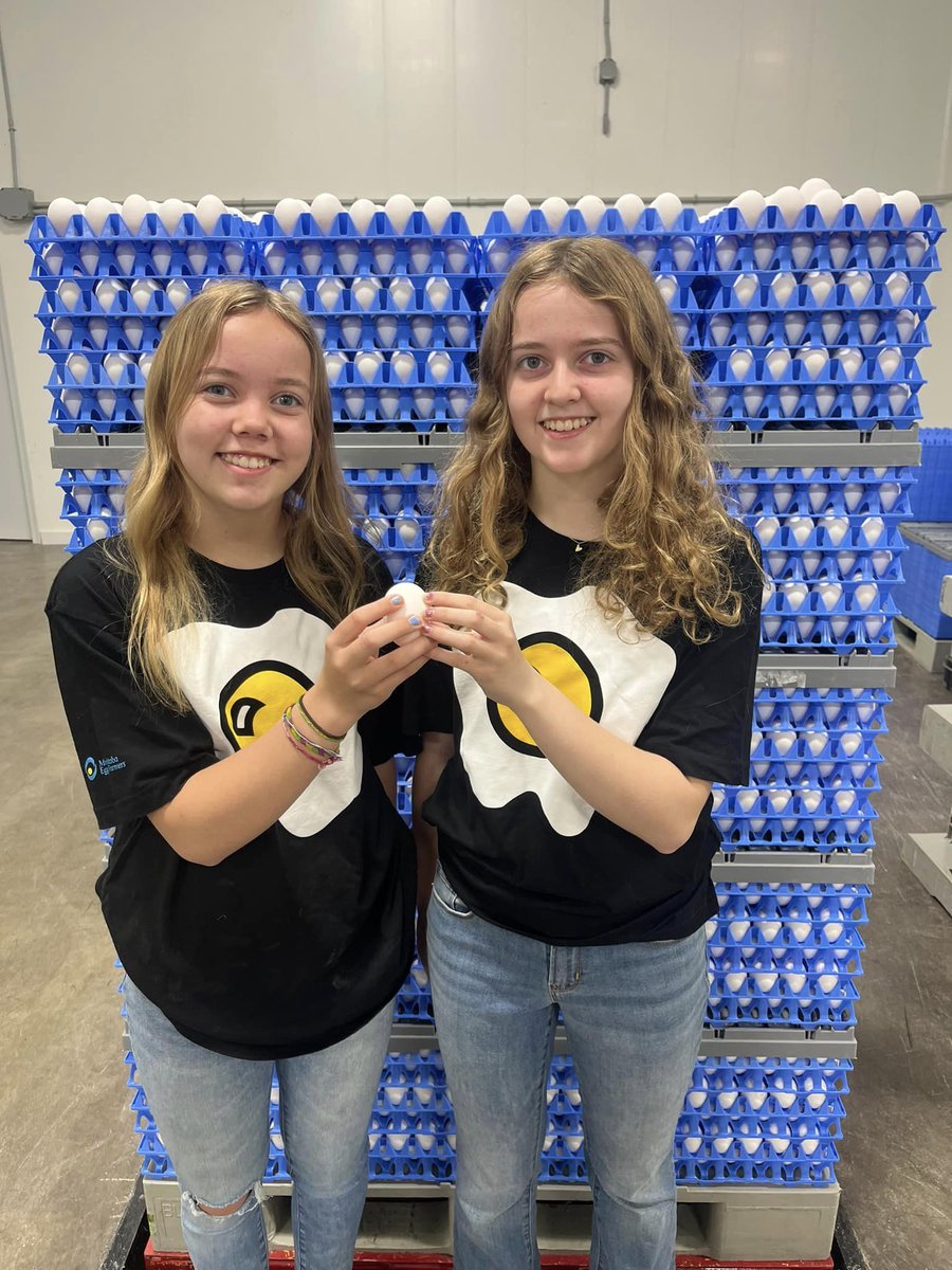 Happy National Egg Day! 
Congratulations to our incredible egg farmer @Rick Lee for reaching an egg-ceptional achievement: packed the 20 millionth egg! 🎉.  Throwback picture of their first millionth egg to 20 millionth egg. What an egg-citing journey it has been!