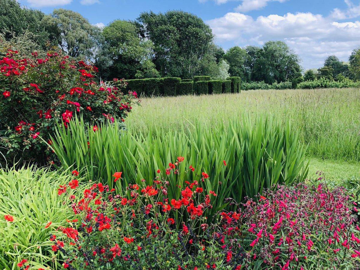 Our next Fair is on Sunday, June 9th, set in the iconic and beautiful gardens at <a href="/waterperry/">waterperry</a> near Oxford. The 8 acres of gardens are looking at their best in June, as you can see from these photos by <a href="/pathavers/">pat havers</a> from the last couple of years! 

Details at rareplantfair.co.uk/our-fairs/2024…