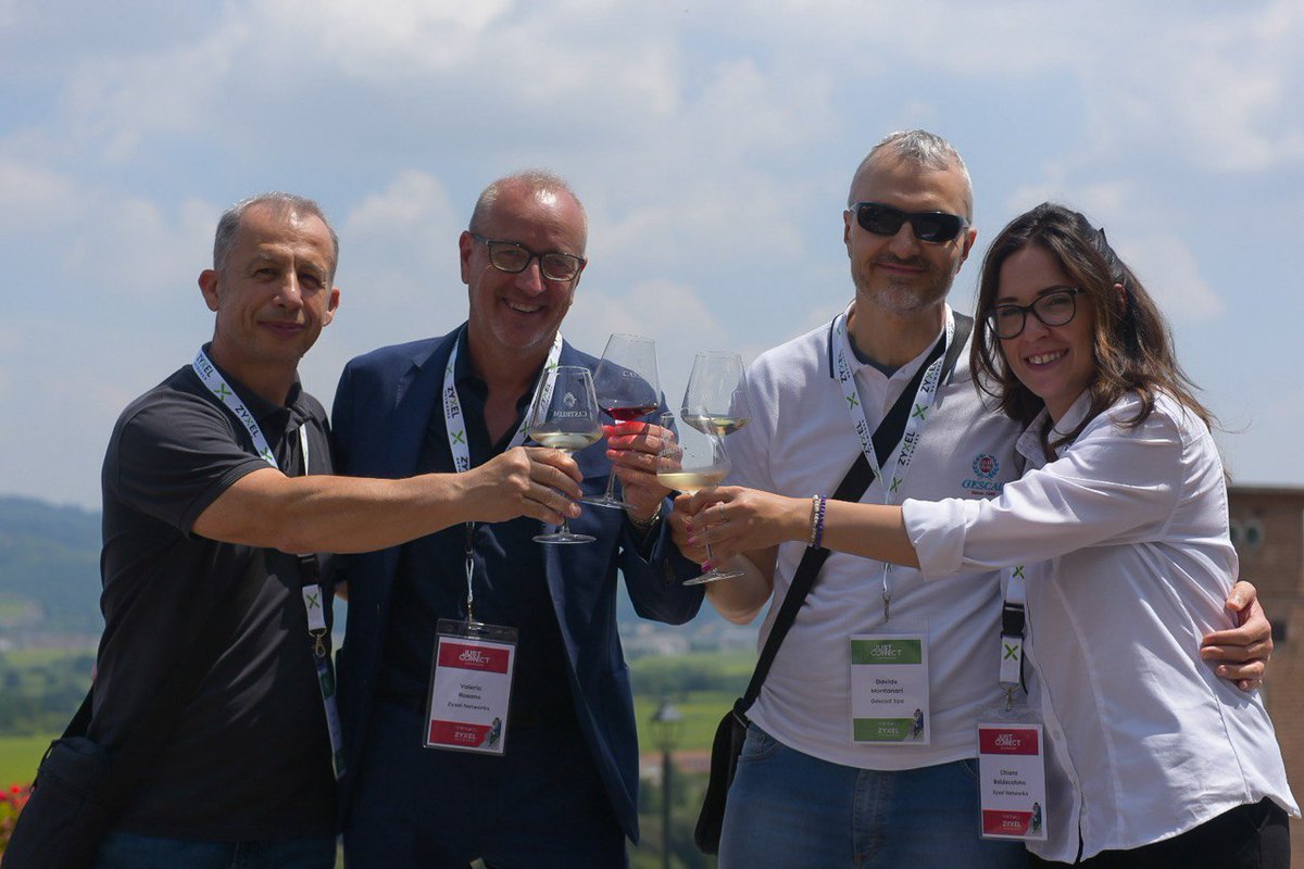 ZyXELItalia's tweet image. 🍷 Il pomeriggio #ZyxelJustConnectLive è all’insegna delle degustazioni e delle visite alle cantine del Castrum Wine Relais Valpolicella, ma è anche dedicato all’esplorazione di #NebulaCloud con il Tech Lab Live guidato da Mario Nisi ☁️
Grazie ai partecipanti! #ZyxelNetworks