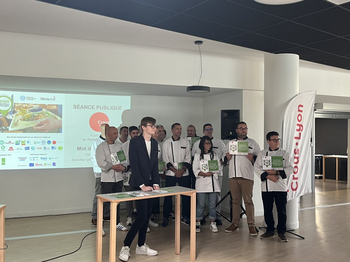 GFioni's tweet photo. Réengagement des 12 restaurants du @CrousLyon dans la démarche #MonRestauResponsable 
C’est l’investissement de l’ensemble des équipes qui permet ce trajet vers l’exemplarité des restaurants universitaires et l’éducation des étudiants vers une alimentation saine et durable https://t.co/j4T0UkZDQ3