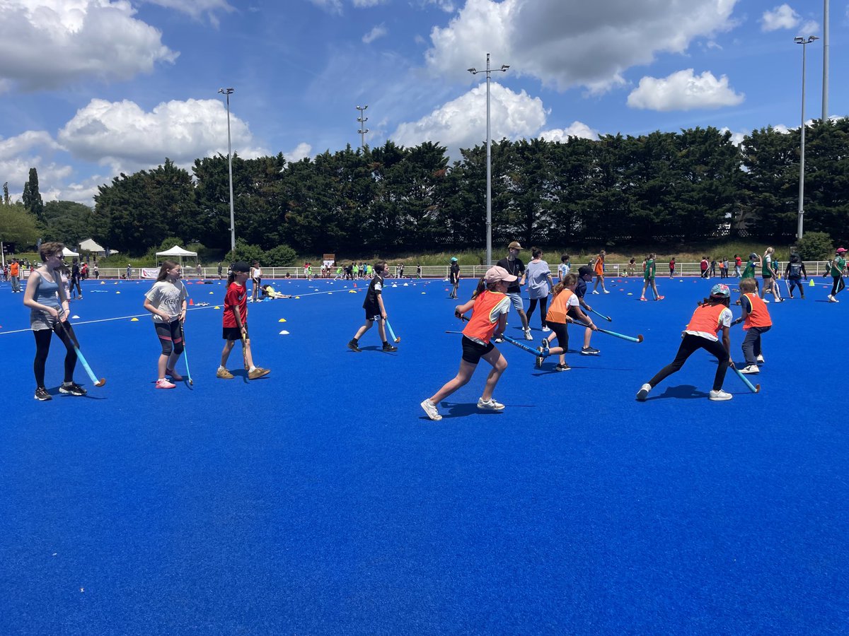 William Boucher (@wil_boucher) on Twitter photo 500 élèves de 7 écoles angevines se sont testés au hockey sur gazon pour le tournoi des écoles et collèges organisé par le SCO hockey ! Une organisation réussie grâce à des bénévoles et professeurs très impliqués !
Bravo au club du SCO hockey ! 500 élèves de 7 écoles angevines se sont testés au hockey sur gazon pour le tournoi des écoles et collèges organisé par le SCO hockey ! Une organisation réussie grâce à des bénévoles et professeurs très impliqués !
Bravo au club du SCO hockey !