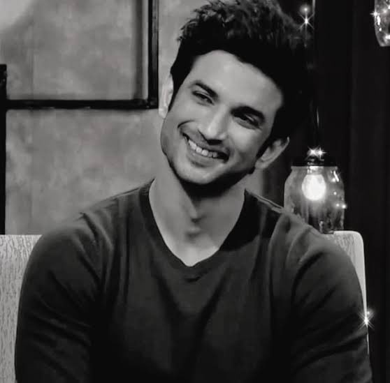 PIYALIBH's tweet photo. Sushant Mesmerising Smile ✨

Your innocent smile enchants my heart like magic..

Nothing is more pure, innocent, or as sweet as our prince charming’s smile.. 

#SushantSinghRajput𓃵 ❤️forever ❤️ https://t.co/i74a6yIGL0