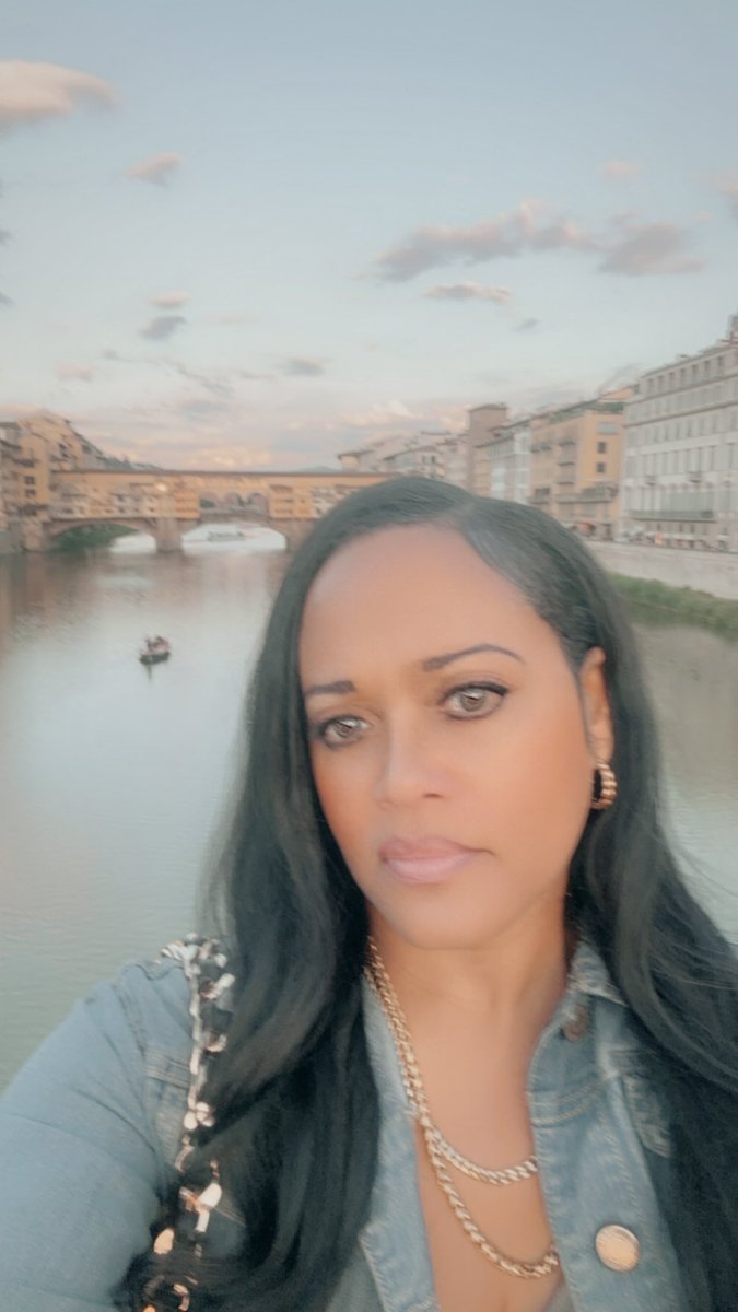 TheWiningHour's tweet photo. #TravelTuesday ✈️ #Travelpic 🇮🇹 #wininghour
Question: What’s your favorite memory in this city?? https://t.co/5O46Ij6ku2