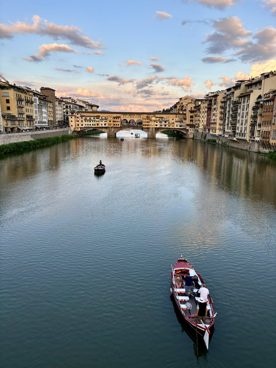 TheWiningHour's tweet photo. #TravelTuesday ✈️ #Travelpic 🇮🇹 #wininghour
Question: What’s your favorite memory in this city?? https://t.co/5O46Ij6ku2