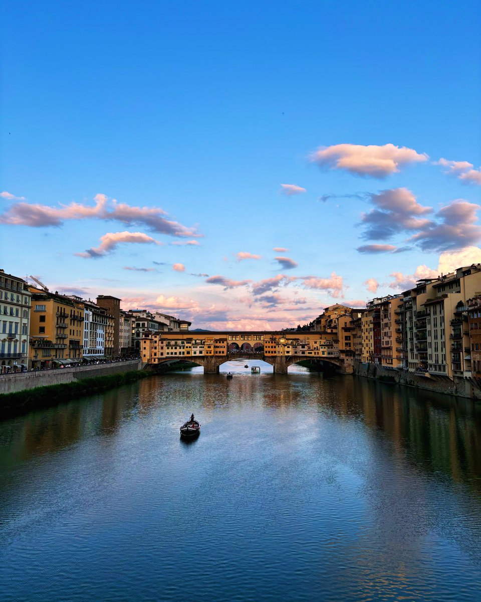 TheWiningHour's tweet photo. #TravelTuesday ✈️ #Travelpic 🇮🇹 #wininghour
Question: What’s your favorite memory in this city?? https://t.co/5O46Ij6ku2