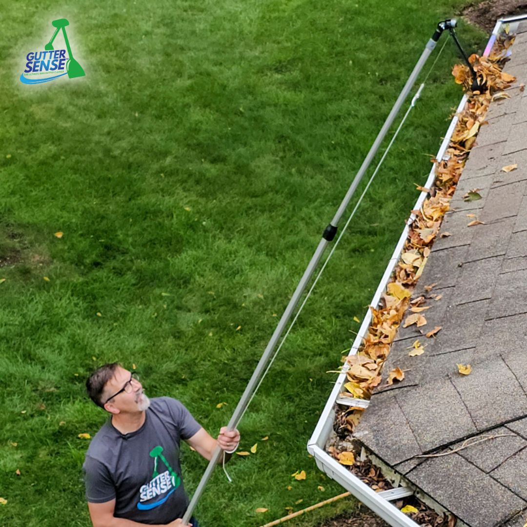 GutterSense's tweet photo. Reaching new heights with ease! 🌟🏠 Say goodbye to the challenges of cleaning high roofs—Gutter Sense has you covered! 

Learn more here: https://t.co/hoWfVp0CGb

#Gutters #Gardening #CleanGutters #GutterCleaning #GutterTools #YardTools #UsefulTools #HomeTools #HomeImprovement https://t.co/Ffzn3Ubss6