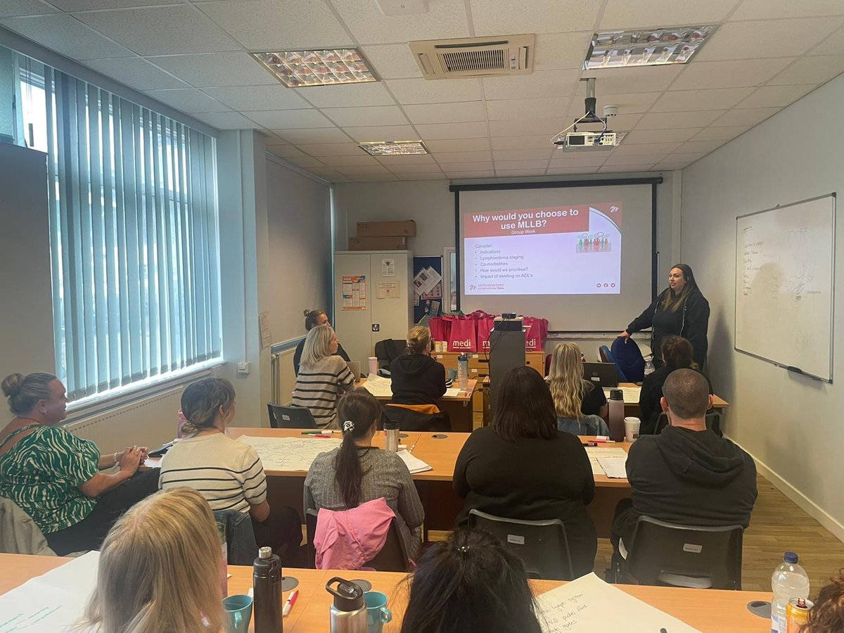 LymphNetWales's tweet photo. Here are some photos from our excellent Multi Layered Lymphoedema Bandaging Course yesterday.
Great work from our colleagues Cheryl, Kayleigh, Alysha & Matthew from the Lymphoedema Wales National Team who led the course.
#course #mllb #bandaging #education #lymphoedemawales https://t.co/VEzVZWih11