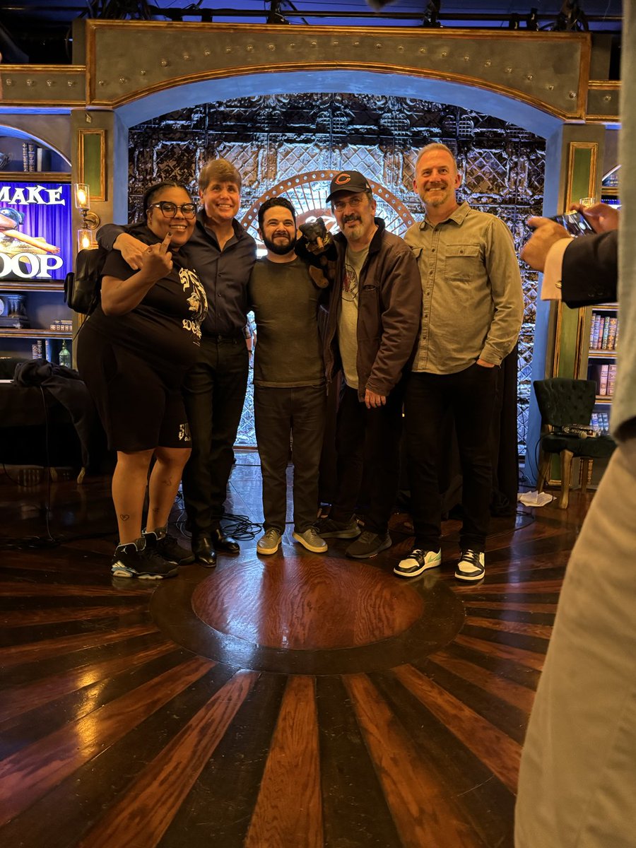 TheWienerCircle's tweet photo. Last night @TheDenTheatre was a vibe. Thanks @TriumphICDHQ @realBlagojevich @SammLevine @Dempster46 for including Poochie https://t.co/OOCRzQI2Dy