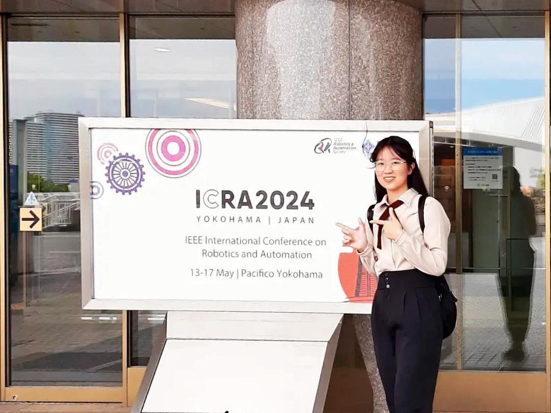 ailabspace's tweet photo. Vanessa, one of our 2nd year AI and Robotics students, attended the ICRA 2024 held at Yokohama, Japan, 13-17 May. She received the IEEE RAS IDEA grant to travel to and attend the conference.

#ailabspace #ubdsds #ubd #brunei #icra2024 #icra https://t.co/C5nLfGzKxs