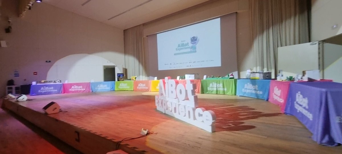 Antonio J. Fernández (@ajfdezcano) on Twitter photo La sombra de #AiBotExperience se cierne sobre nosotros.
🎉¡Todo preparado!.🎉
Mañana se celebra la Gala Final, donde 11 proyectos de robótica e I.A. mostrarán sus resultados después de 3 meses de trabajo.
¡Les esperan muchas sorpresas! 🤗🤗🤗
Con <a href="/rjsacristan/">Javier Sacristán</a> La sombra de #AiBotExperience se cierne sobre nosotros.
🎉¡Todo preparado!.🎉
Mañana se celebra la Gala Final, donde 11 proyectos de robótica e I.A. mostrarán sus resultados después de 3 meses de trabajo.
¡Les esperan muchas sorpresas! 🤗🤗🤗
Con <a href="/rjsacristan/">Javier Sacristán</a>