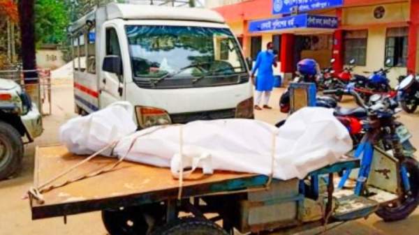 কালিয়াকৈরে ঘরের দরজা ভেঙ্গে পোষাক শ্রমিকের লাশ উদ্ধার