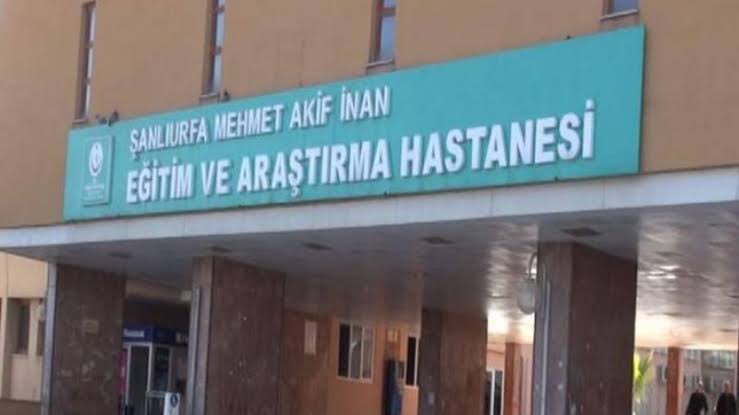 Bugün Şanlıurfa Mehmet Akif İnan Eğitim ve Araştırma Hastanesinde yolsuzluk ile ilgili yapılan haberler ilgili idareciler ile yaptığımız görüşmelerde söz konusu iddaların tamamının gerçeği yansıtmadığı çalışanları ve idarecileri töhmet altına alan bu haberlerin doğru olmadığı