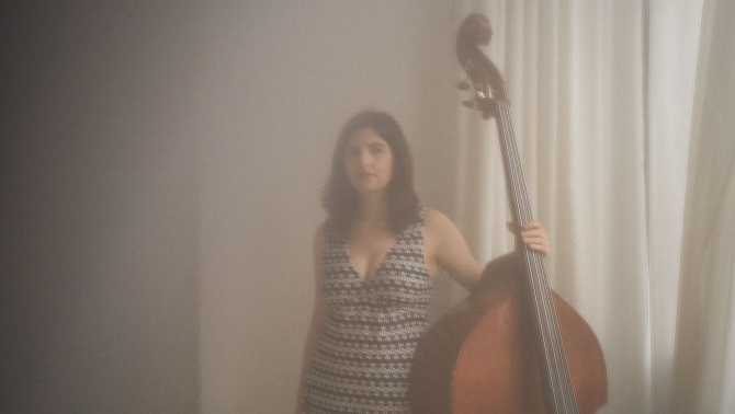 🎙Carla Gonzàlez Ferrer va ser la Carta Blanca de l'<a href="/estivaldejazz/">Estival de Jazz</a> de l'estiu passat i <a href="/UnderPoolMusic/">UnderPool</a> ha publicat el disc "La visibilitat de l'invisible", amb la gravació en directe del concert que l'artista catalana va oferir al certamen 

🔊ccma.cat/3cat/fem-un-ta…