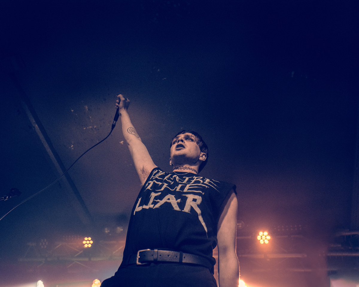 delairetheliar's tweet photo. Guildford &amp; Tunbridge Wells, welcome to the furnace.

next week with @DreamStateUK 🖤

📸 - Estie Joy https://t.co/BAmfvTrqYL