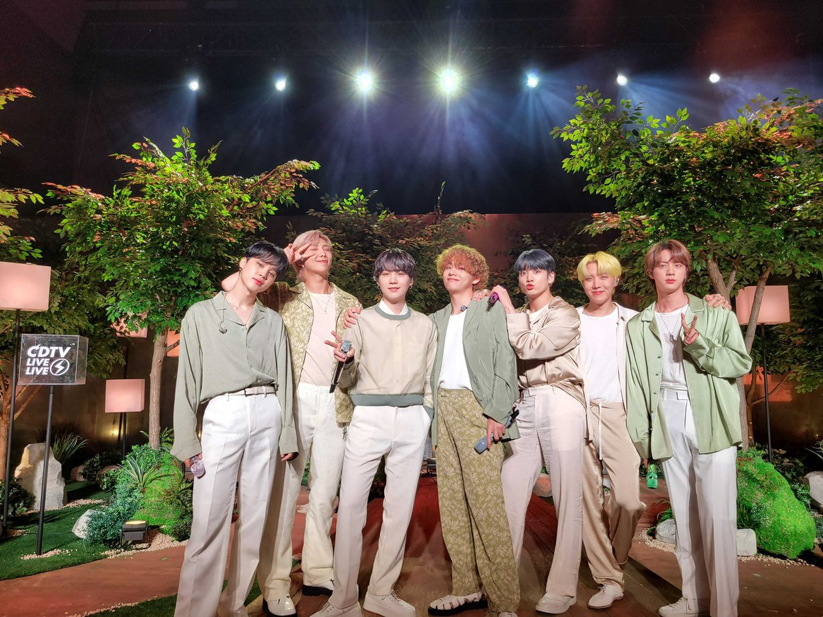s06jk's tweet photo. 日本デビュー10周年🇯🇵おめでとう💐💕

#BTS_JapanDebut_10thAnniversary
#BTS_일본데뷔_10주년ᄎᄏ https://t.co/W4YaSdw8hy