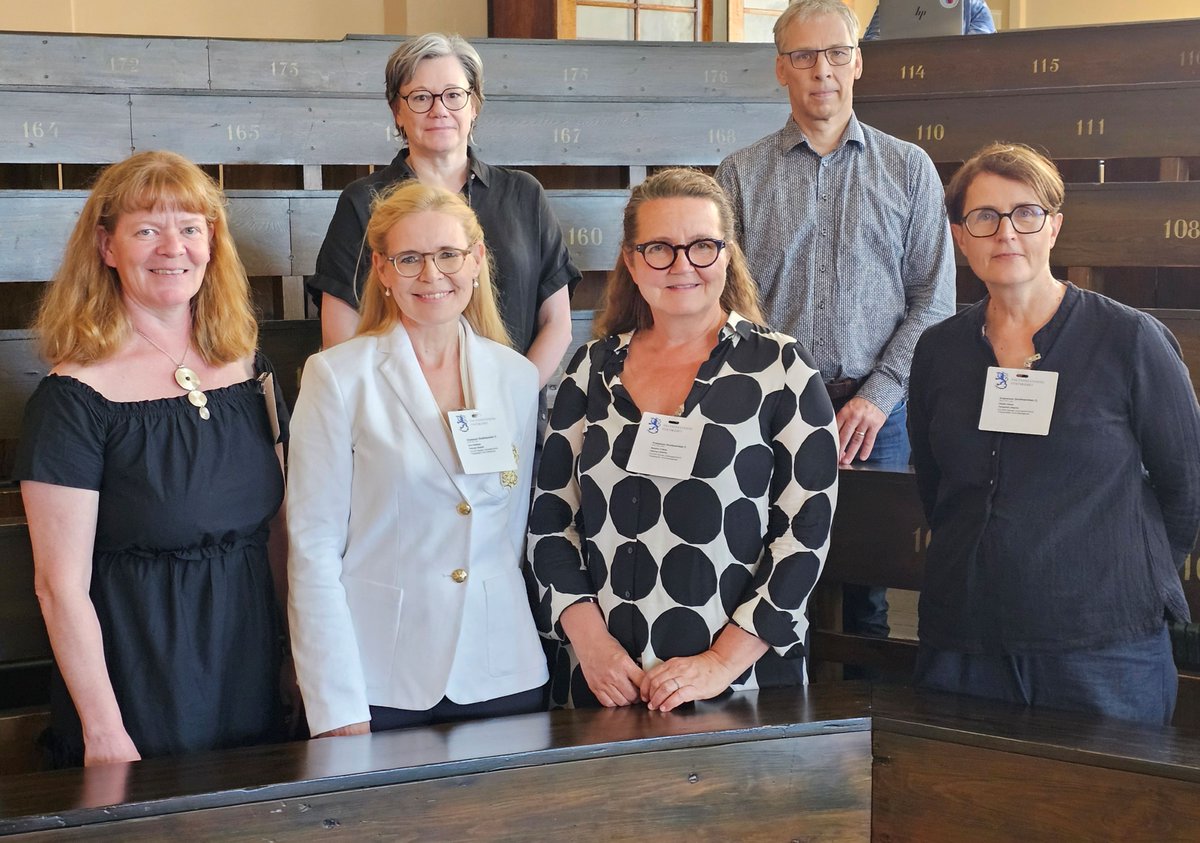 #Terveydeksi-ohjelman toimenpide-ehdotuksissa esillä mm #lihavuusstigma #kouluruokailu #älypuhelimet #TerveydenLukutaito
🔸Ehdotukset esiteltiin tänään, ohjausryhmän valinta toteutettavista toimenpiteistä julkaistaan syksyllä
🔸Lue toimenpide-ehdotuksista: stm.fi/-/asiantuntija…