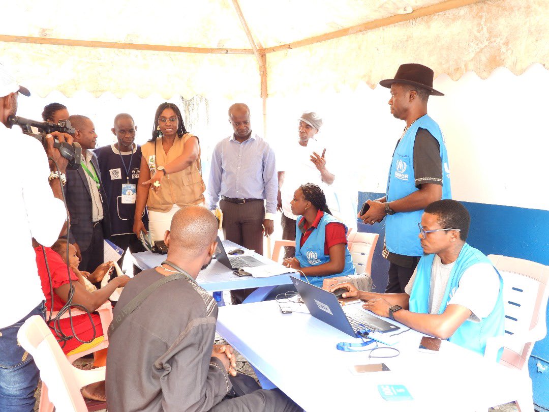SamiraKeita's tweet image. On 03 May, @RefugeesCmr Douala Office &amp;amp; Reg. Delegation of Public Health launched an operation to help refugees’ enrollment on the National #Health Coverage provided by the Cameroonian Govt. #Refugees will then benefit from free health care according to eligibility criteria.