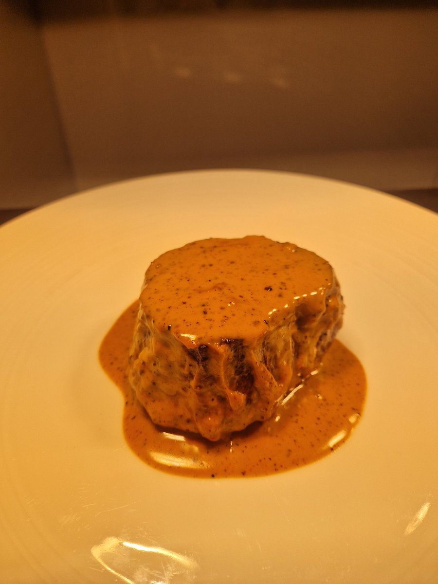 MarkMoriarty1's tweet photo. Steak au Poivre https://t.co/U9CmXFh2uf