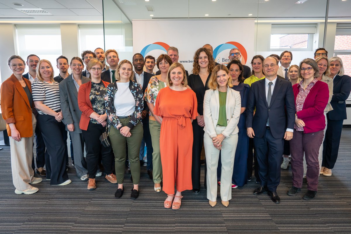 ASG <a href="/TilemansMichel/">Michel-Etienne Tilemans</a> opende vandaag een workshop, georganiseerd door <a href="/CrisiscenterBE/">CrisisCenter Belgium</a>, over ‘nationale veerkracht’. Delegaties uit de #Benelux, 🇫🇷, 🇬🇧 en Noordrijn-Westfalen benadrukten het belang van samenwerking en het delen van kennis. #BNL2024BE