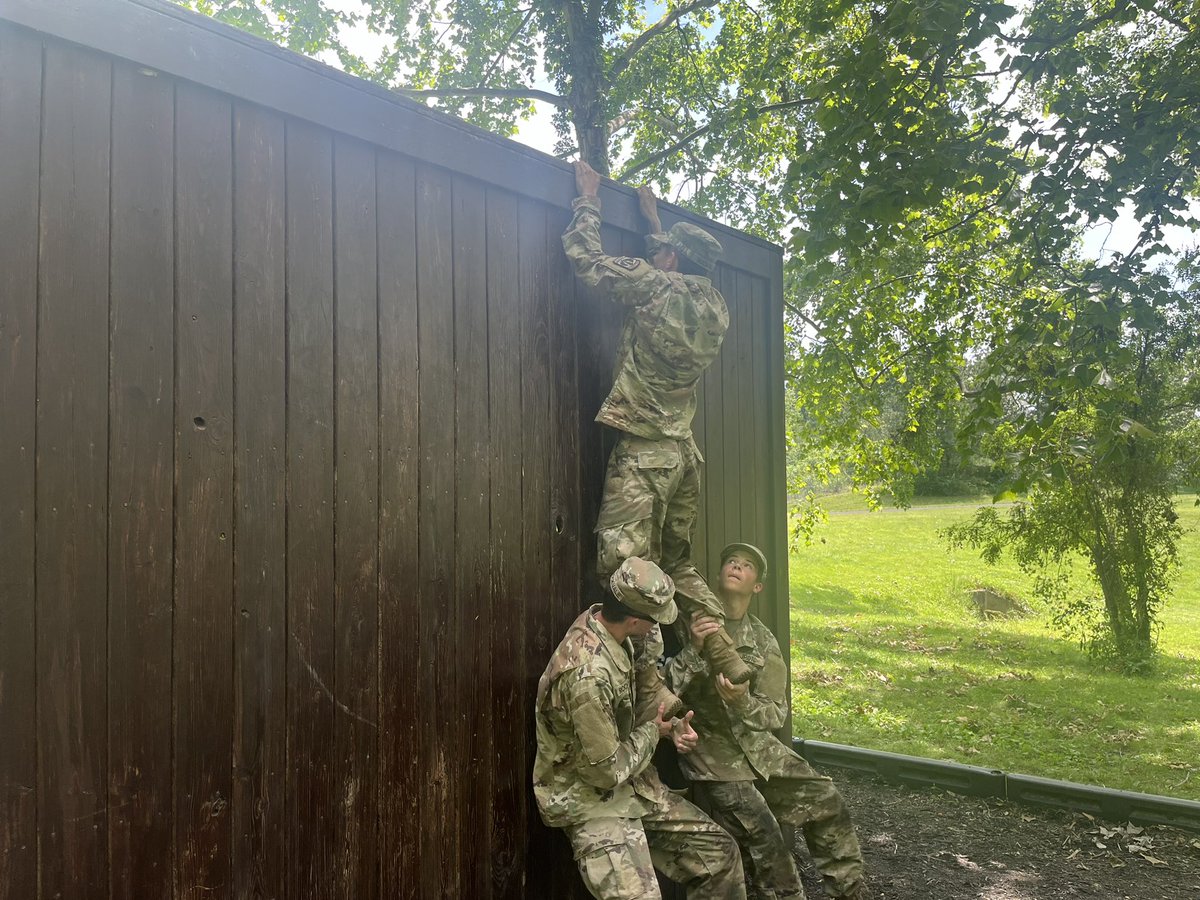 Rockvale HS JROTC tweet media