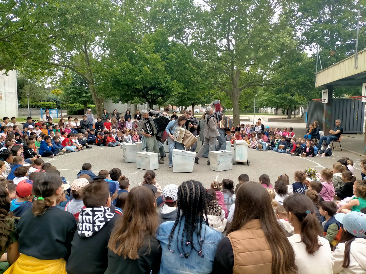 Collège Daniel Faucher Loriol tweet media