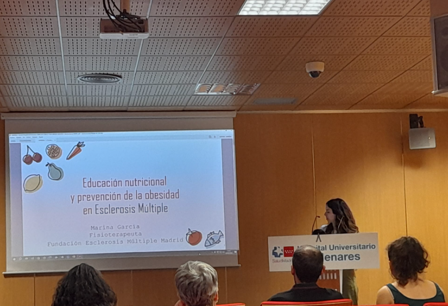 AnaDuroam's tweet photo. 👉Punto de encuentro de pacientes con EM @HospitalHenares 
👉@dr_fperezparra y @anaiegea hablando de EM y hábitos saludables
👉Noemi Lobo y Marina García @femmadrid, nutricionista y fisioterapeutida dando pautas para pacientes 
👉@csoriap hablando motivación/adherencia https://t.co/z450Z4q2pz