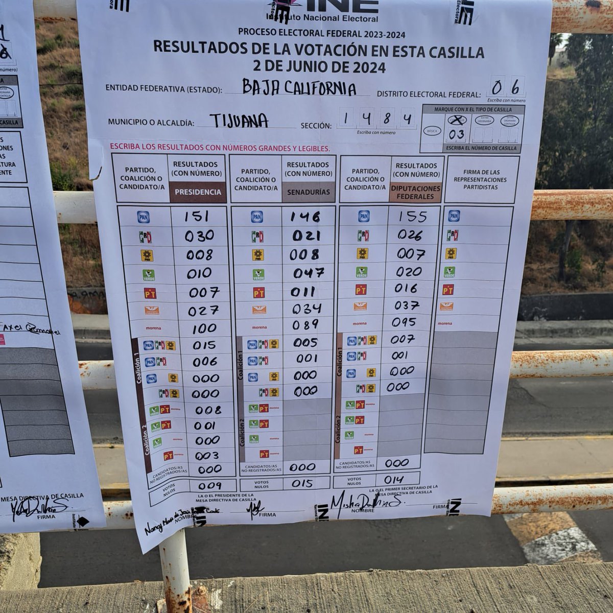 ClauSuare's tweet photo. Ahora de Tijuana: Más sábanas. Difundamos y compartamos. #FraudeElectoral #Contemos #VotoXVoto https://t.co/6HChTHyPYH