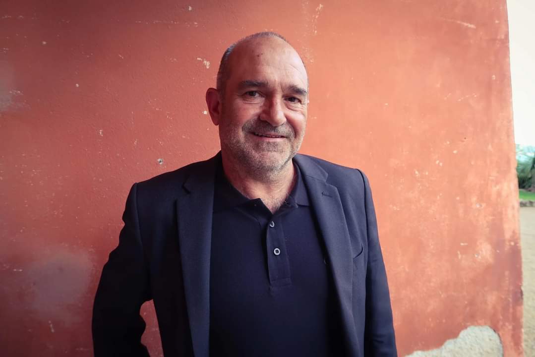 "Le Cannes industriel, on le voit moins quand on regarde le festival de #Cannes". Pour l'enquête "Sous le soleil, des cités", Yvan Gastaut, historien, analyse l'évolution des quartiers de la Côte d'Azur, méconnus et enclavés. mediavivant.fr/aller-plus-loi…