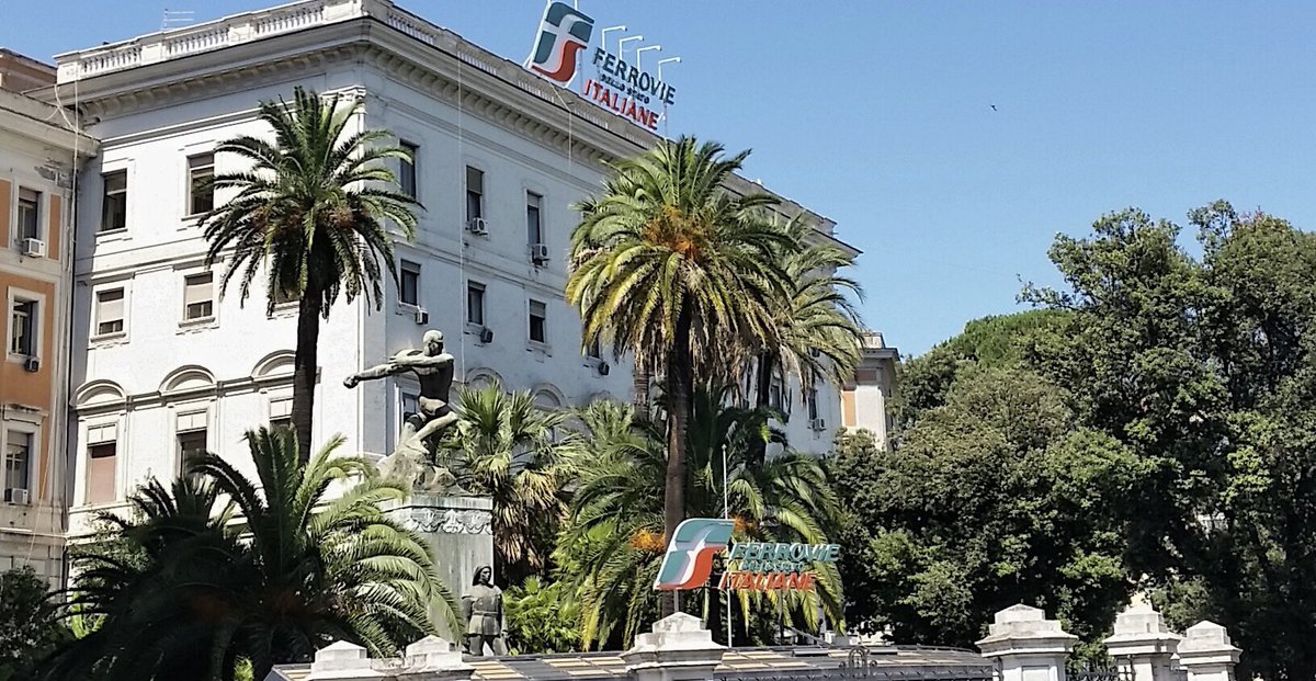 FitCisl's tweet photo. #4giugno📌Terminali Italia: operazione poco chiara, non sia preludio a privatizzazioni di quote di società del Gruppo @fsitaliane 
"Si metterebbe in discussione l’integrità del Gruppo, vanificando lavoro di ferroviere e ferrovieri"
➡️Leggi di più https://t.co/GYHKegvPkd https://t.co/B9P7rzD2wA