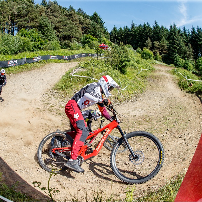 BritishCycling's tweet photo. Katherine Byng and Ian Forsyth picked up wins at the third and fourth rounds of the National 4X Series in Afan this weekend. 

Full report and photo gallery ⬇️