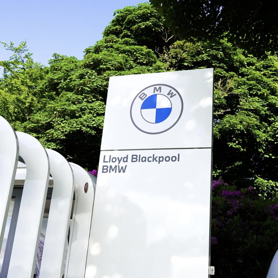 The Lloyd Blackpool BMW team were excited to be premium sponsors of <a href="/supercar_show/">Supercar Showtime</a> at the weekend, a prestige not-for-profit car event run for the benefit of local charity <a href="/DerianHouse/">Derian House Children's Hospice</a>

Find out more: bit.ly/3KuGWqm 

#lloydbmw #supercarshowtime