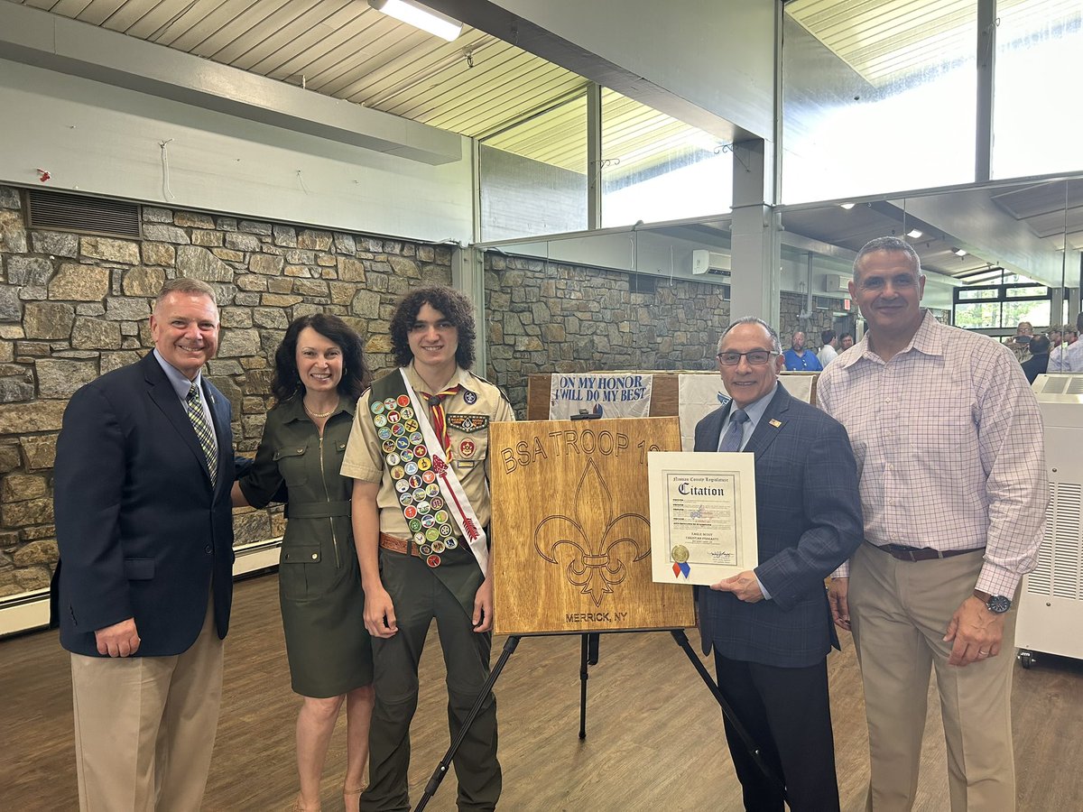SenatorRhoads's tweet photo. BSA Troop 123 - North Merrick, NY has a new Eagle Scout! Congratulations to Christian Ferrante on earning scouting’s highest honor. Great meeting Christian, his family, and troop at his Court of Honor. #merrick #northmerrick https://t.co/StXO1Nr73m