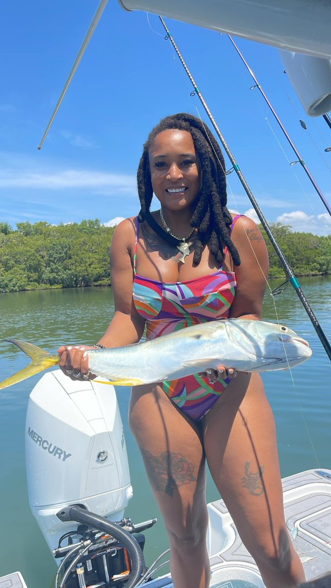 DanielleJe62296's tweet photo. I love fishing 🎣 https://t.co/ffGj32XlcY