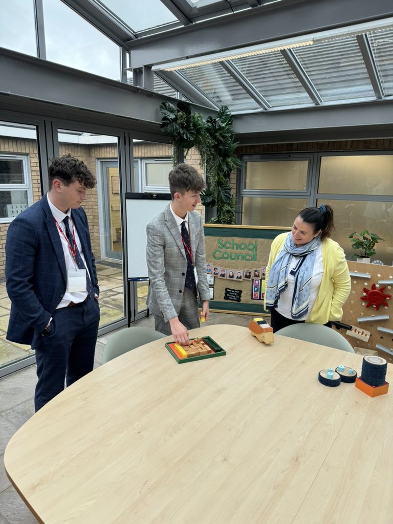 lrgs_DT's tweet photo. Last few pictures from the presentations @loyneschool @LRGSLancaster https://t.co/I219AAzXMX
