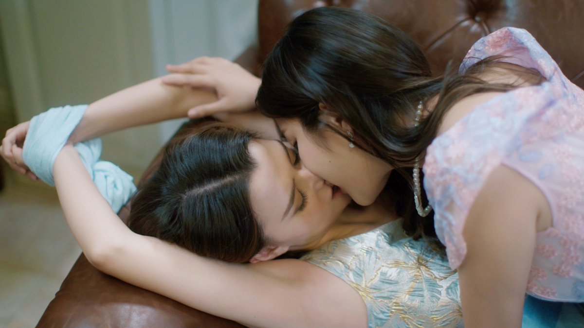 sapphiccworld's tweet image. 