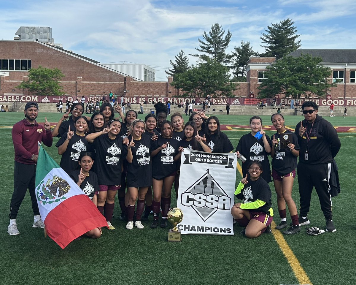 Congratulations to CSEE on winning the HS girls soccer championship with a 1-0 final score against University Prep. Well done to the team who remained undefeated this season, and shout out to the coaches for their amazing work 🏆👏

#cssachampionship #cssanyc #soccer