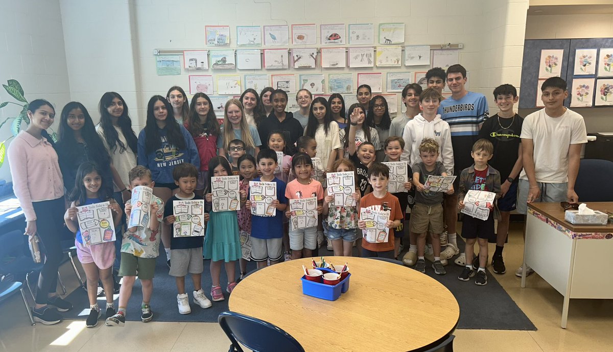 Thank you, Ramapo Ridge Honor Society for coming to work with Mrs. Odierno
&amp; Mrs. Mahoney’s Lenape Meadows kindergartners! <a href="/mahwahschools/">Mahwah Public Schools</a> <a href="/LMMahwah/">Lenape Meadows School</a> <a href="/RamapoRidgeMS/">Ramapo Ridge MS</a>