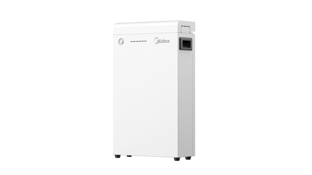 Sunvaultuk's tweet photo. 🚨🔋💡Get ready to power up your savings with the Midea MHELIOS Flex low voltage battery and inverter! 🚨🔋💡  The price has just been slashed from £2499 to £2099 for a 5000W inverter + 5kWh LFP battery. That's a whopping £400 off! 💰💥  Don't miss out on this electrifying deal! 🌩️🌟  Get yours now at https://t.co/S0UdZvgNTB  #Midea #MHELIOSFlex #LowVoltageBattery #Inverter #EnergyStorage #Savings #Deal #PowerUp