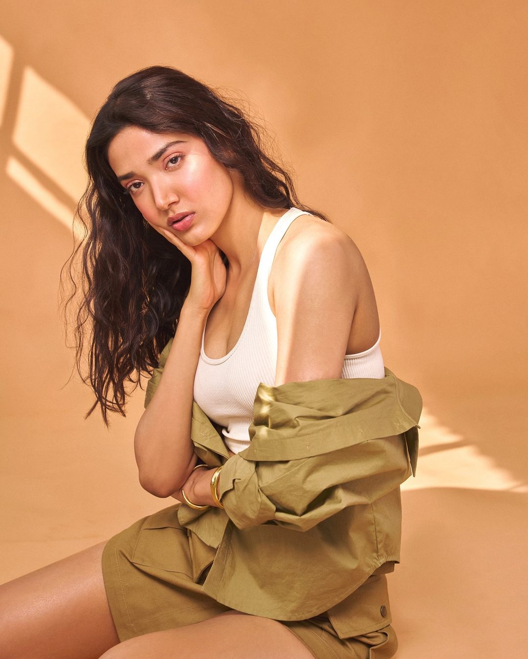 GPPO-1ea0AA9B8g?format=jpg&name=large