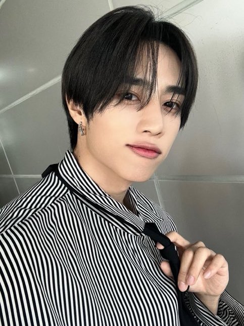 이거
머야?????
아니 ㅁㅊ
뭐야이거??
아니
선우왤케잘생겻지진심...