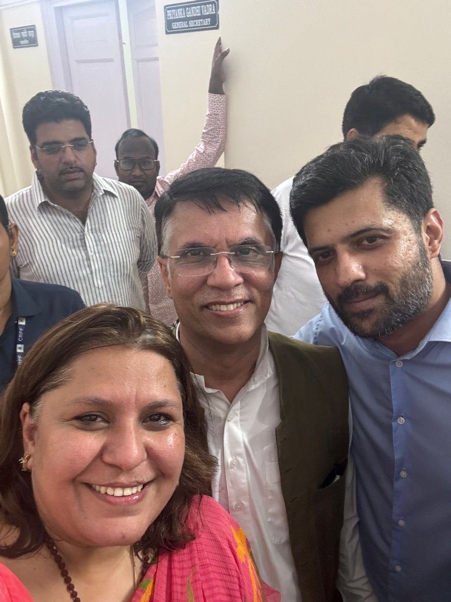 Pawan Khera 🇮🇳 tweet media