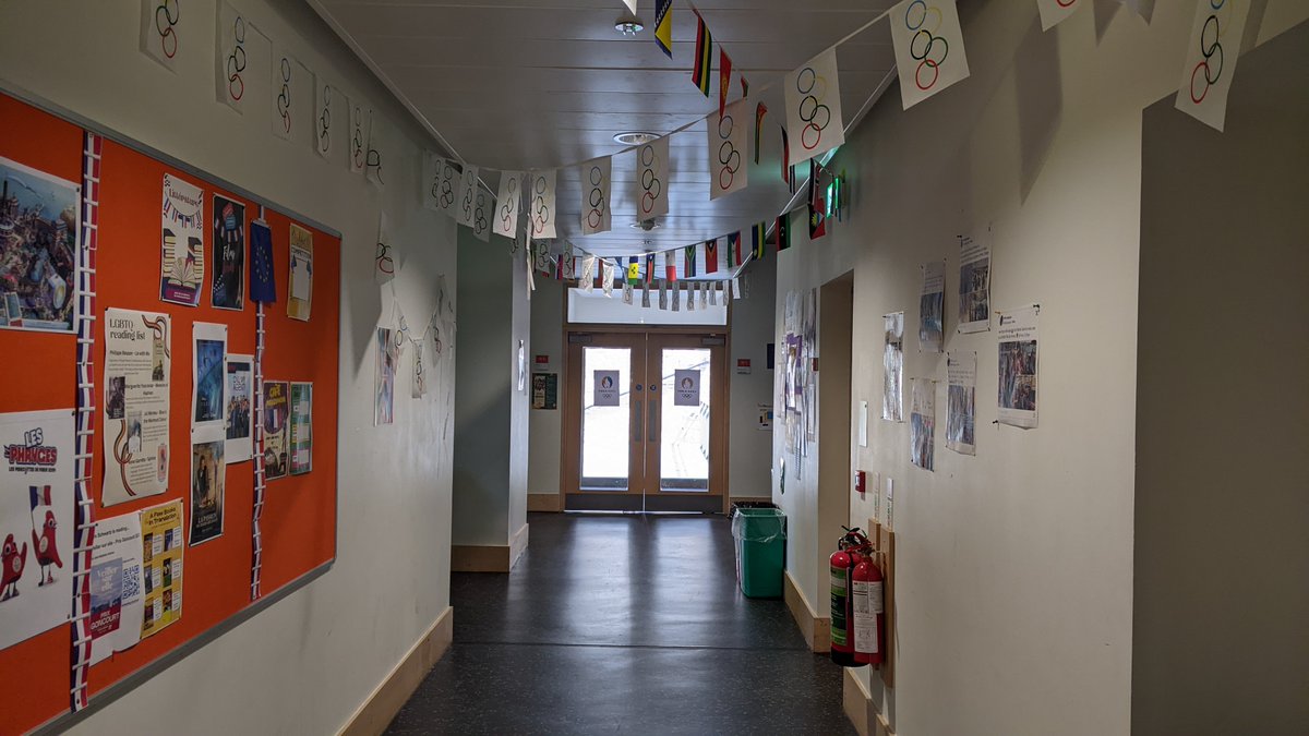 The French Department is getting ready for the Olympic Games. 🇫🇷🏅