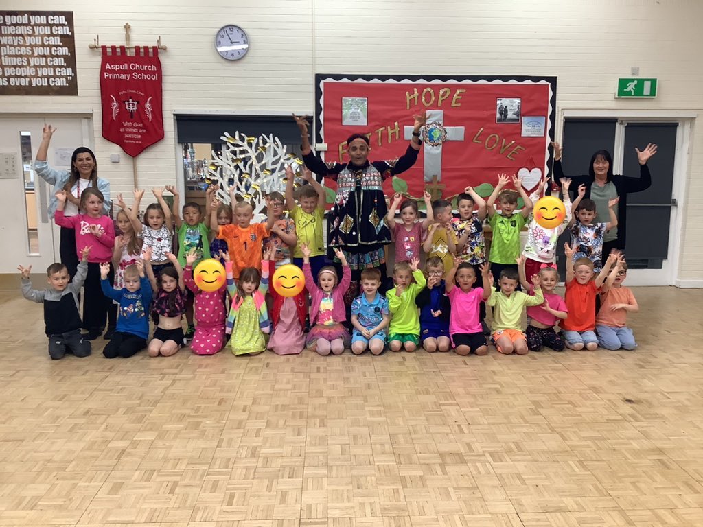 Class1Aspull's tweet photo. What an amazing time we’ve had with ‘Mr Bollywood’ Kalpesh from @KzDanceUK #acpsprotectedcharacteristics #acpsbritishvalues https://t.co/A7uaGOBzRS