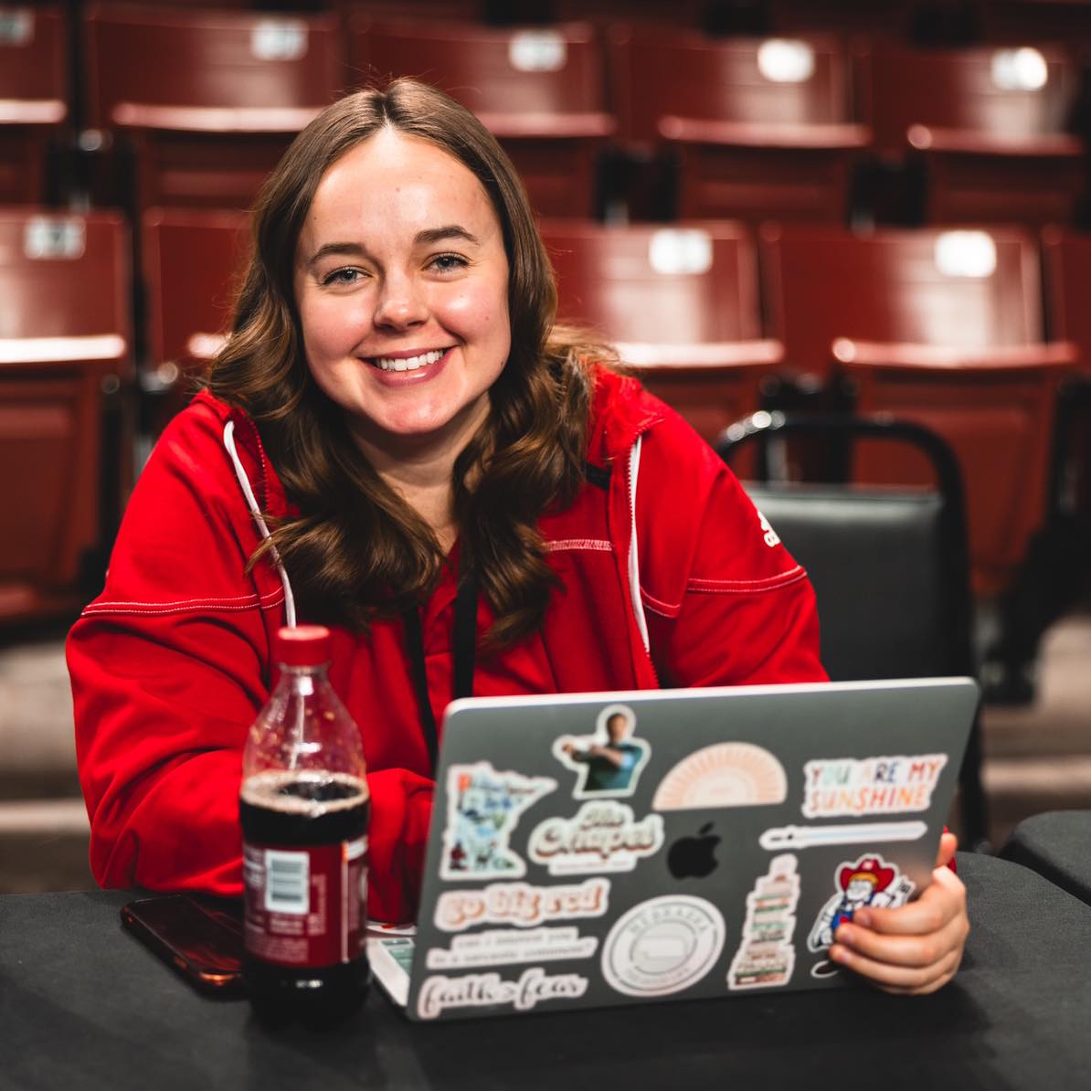 Unl_CoJMC's tweet photo. Congrats to May '24 grad @paigetrutna on winning this year's @CollSportsComm Langston Rogers Postgrad Scholarship!🎉

Paige will continue working for the @Huskers as a grad assistant while studying integrated media communications at the CoJMC!✨
Read more: https://t.co/9swGKrkzkt https://t.co/Pj1sTPhBG7