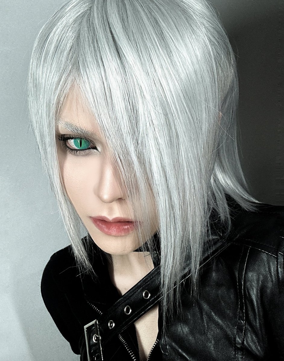 bizarrecoser's tweet photo. biggest twink in town arrived

#ff7 #kadaj #adventchildren #finalfantasy #cosplay https://t.co/TAzGmS2psh
