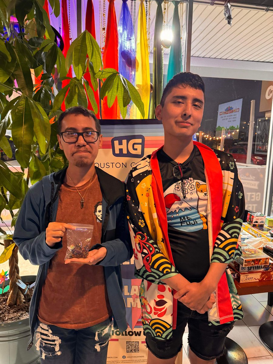 HoustonGaymers's tweet photo. Congratulations to the winners of our dice giveaway yesterday at Handhelds Connect! 🥰 https://t.co/Vv2F2qpHhY