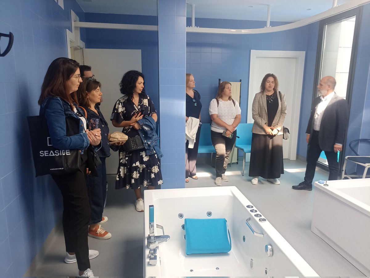 OPECantabria's tweet photo. En @AMPROSCantabria hemos conocido la actividad de esta asociación dedicada a mejorar la vida de #PersonasConDiscapacidad intelectual o del desarrollo y sus familias, promoviendo sus derechos y creando oportunidades para alcanzar su plena ciudadanía @EUErasmusPlus #YouForSE https://t.co/6cvUheTPDu