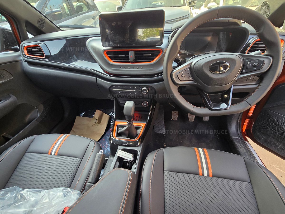 AutomobileBruce's tweet photo. EXCLUSIVE video - 2024 Tata Altroz Racer - Detailed Walkaround 🔥😮 - https://t.co/WHXKGqRuEg

#tataaltrozracer #altrozracer #newcarlaunch #hatchback #tatamotors https://t.co/a56OY1TZwY